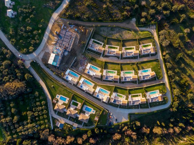 España tiene más de 1,3 millones de piscinas, pero solo el 10 % son públicas
